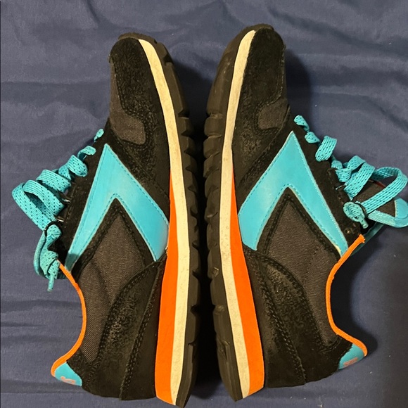 Brooks Black and Teal Athletic Shoes with Orange Highlights - Picture 6 of 13
